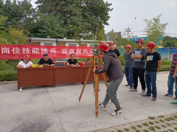 陜煤建設(shè)渭南分公司第五項(xiàng)目部“崗位技能練兵，競(jìng)賽展風(fēng)采”促專(zhuān)業(yè)能力大提升