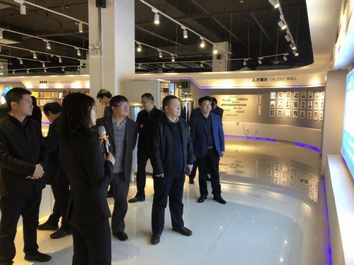 寧興剛、趙敬凱一行赴鄂爾多斯國(guó)家高新區(qū)考察項(xiàng)目