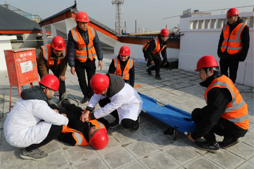 漢中分公司開展人身觸電事故應(yīng)急演練活動(dòng)