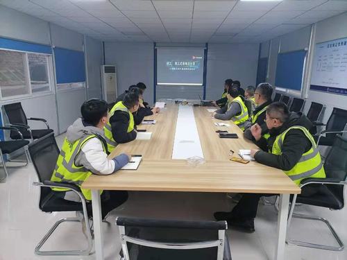 陜煤建設(shè)銅煤公司第二項(xiàng)目部冬歇期學(xué)習(xí)充電氛圍濃