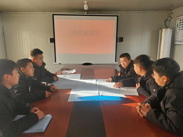 “師帶徒”促成長，“傳幫帶”正能量