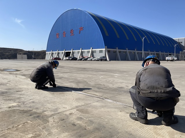 陜煤建設洗選煤運營公司安裝第五項目部： 堅守崗位度佳節(jié) 年味一分也不減