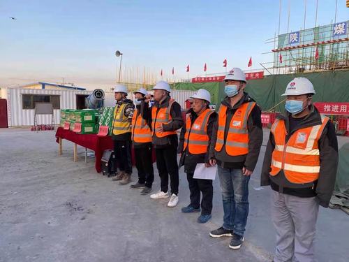 陜煤建設銅煤公司第十六項目部春節(jié)慰問過新年，濃濃關(guān)愛暖人心