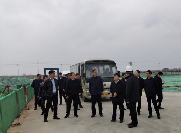  河南省長葛市委書記尹俊營一行深入陜煤建設(shè)渭南分公司河南龐源項目觀摩指導(dǎo)工作