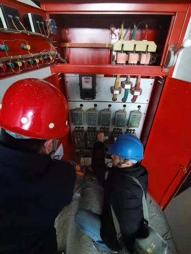 陜煤建設(shè)銅煤公司第五項(xiàng)目部開展安全質(zhì)量隱患專項(xiàng)排查推進(jìn)各項(xiàng)工作順利開展