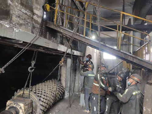 陜煤建設(shè)機電安裝公司建莊項目部掀起檢修大干熱潮