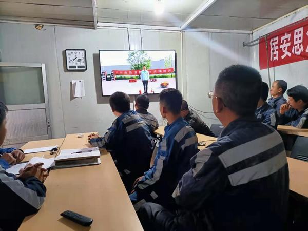 陜煤建設(shè)洗選煤運營公司紅柳林洗煤廠項目部：安全無小事，防火第一步