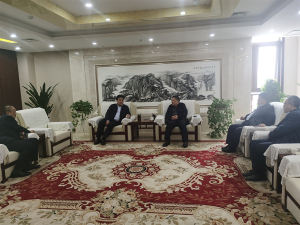 寧興剛、王寧到渭南城投公司交流洽談