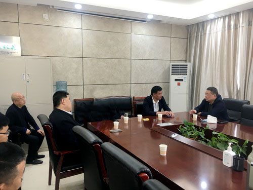 寧興剛、王寧在渭南梅園新村項(xiàng)目調(diào)研