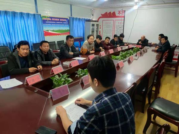 陜煤建設(shè)礦建二公司小保當(dāng)?shù)谌椖坎糠e極開展職工崗前安全教育