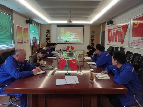 陜煤建設(shè)天工公司土建十五部黨支部學習百年黨史汲取奮進力量