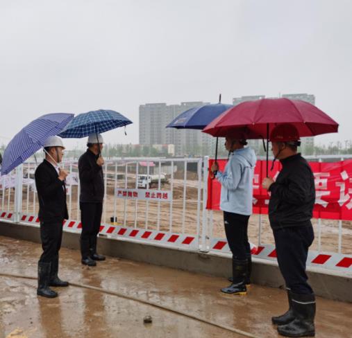 陜煤建設空港新城項目部“防汛”、“趕工”正當時