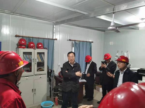 陜西省煤監(jiān)局副局長張軍昌蒞臨王峰項目部檢查指導(dǎo)工作