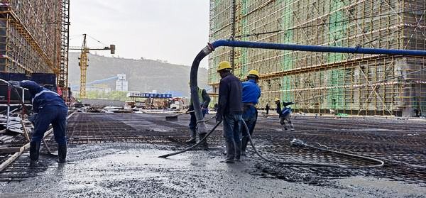 【五一項目建設(shè)專題七】陜煤建設(shè)澄合分公司第三項目部 “五一”不打烊 建設(shè)工地“熱翻天”