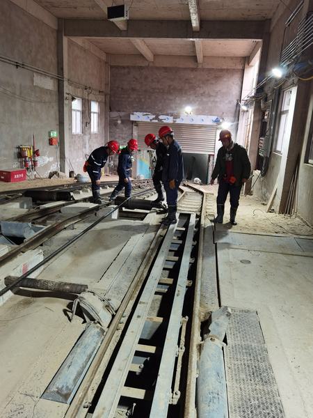 陜煤建設(shè)礦建二公司持續(xù)開(kāi)展生產(chǎn)運(yùn)輸安全專項(xiàng)檢查