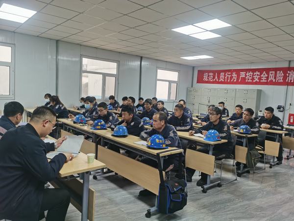 陜煤建設(shè)洗選煤運(yùn)營(yíng)公司紅柳林洗煤廠項(xiàng)目部:嚴(yán)陣以待 筑牢“雨季三防”安全堤壩