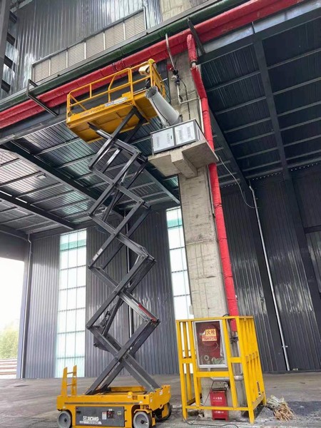 陜煤建設(shè)韓城分公司安裝六項(xiàng)目部攻堅(jiān)克難順利完成府谷郭家灣集運(yùn)站儲(chǔ)煤棚后續(xù)工程