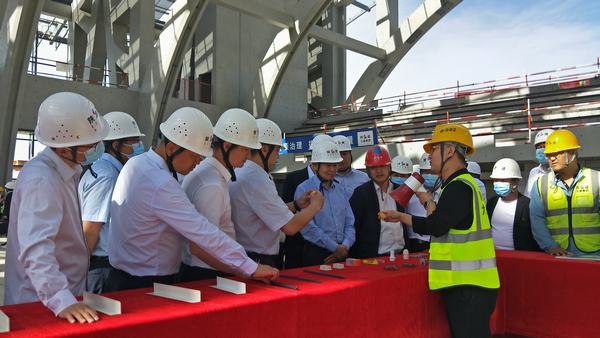 對標交流促發(fā)展 觀摩學習共提升