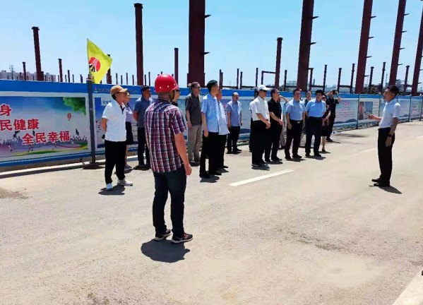 省政府參事、省文史館員調(diào)研組一行蒞臨南京金龍年產(chǎn)純電動商用車建設項目調(diào)研指導工作