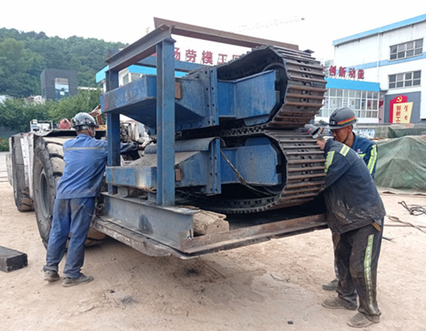 陜煤建設(shè)機(jī)電安裝公司建莊項目部順利完成五部膠帶更換工程