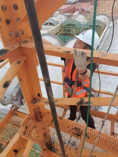 陜煤建設(shè)銅煤公司念好物資設(shè)備管理“細(xì)、嚴(yán)、實(shí)”三字訣為施工會戰(zhàn)保駕護(hù)航