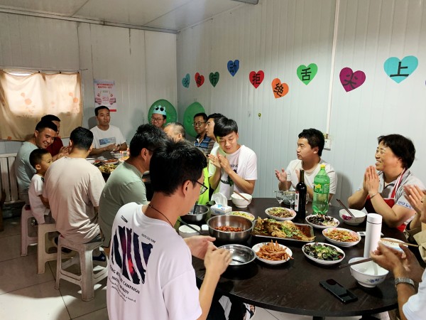 陜煤建設(shè)澄合分公司第十二項目部為員工過生日送溫馨關(guān)愛