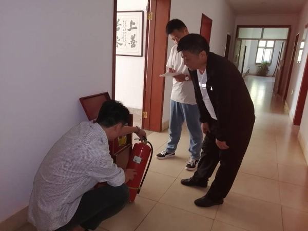 陜煤建設銅煤公司開展“迎雙節(jié) 保十四運”安全大排查