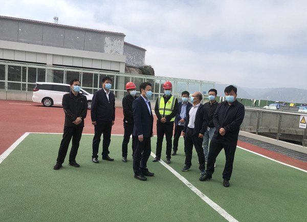 彬州市市長陳加寶、副市長馮永勝蒞臨銀西高鐵彬州站前廣場項(xiàng)目調(diào)研指導(dǎo)