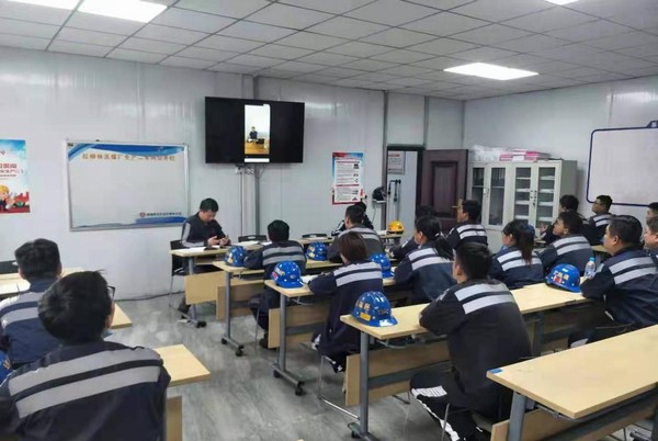 陜煤建設(shè)洗選煤運(yùn)營(yíng)公司第三項(xiàng)目部：創(chuàng)新班前會(huì)模式，筑牢安全“第一道防線”