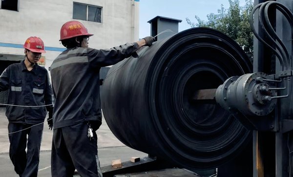 陜煤建設(shè)洗選煤運(yùn)營(yíng)公司澄合山陽(yáng)運(yùn)營(yíng)項(xiàng)目部：分秒必爭(zhēng)，奮戰(zhàn)檢修慶祖國(guó)華誕