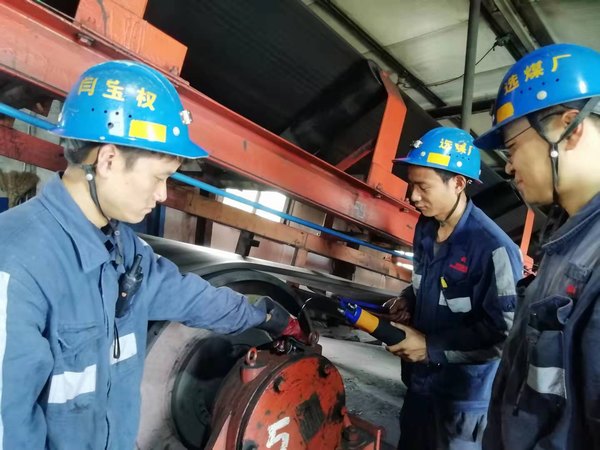 陜煤建設洗選煤運營公司紅柳林洗煤廠項目部：天干物燥防火患 全面“秋檢”筑安全