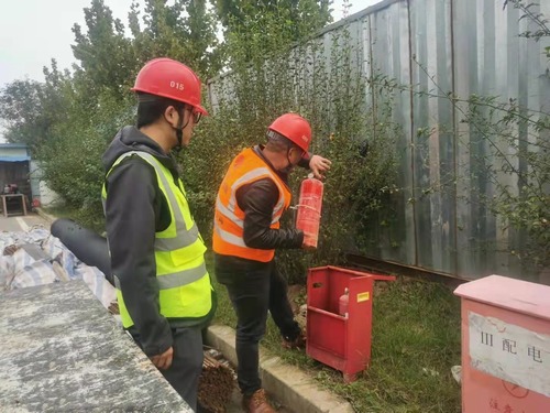 陜煤建設(shè)路橋分公司“步步精心”筑牢安全防護網(wǎng)