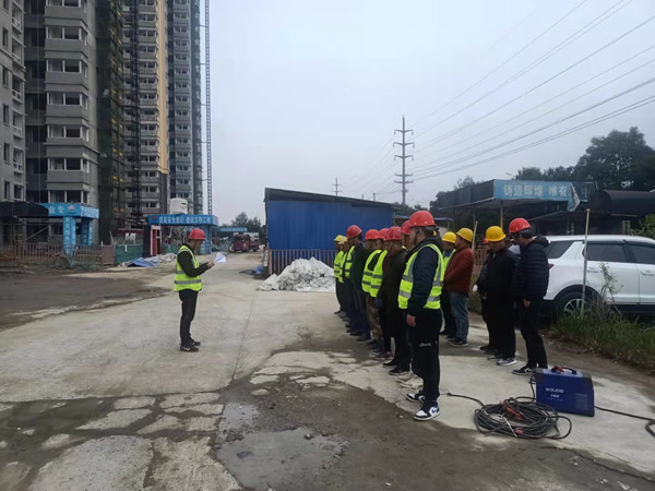 陜煤建設(shè)咸陽分公司第五項(xiàng)目部積極開展觸電應(yīng)急演練