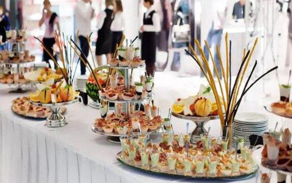 建設(shè)集團(tuán)大秦置業(yè)公司:龍灣水境項(xiàng)目暖場(chǎng)活動(dòng)溫情又暖心