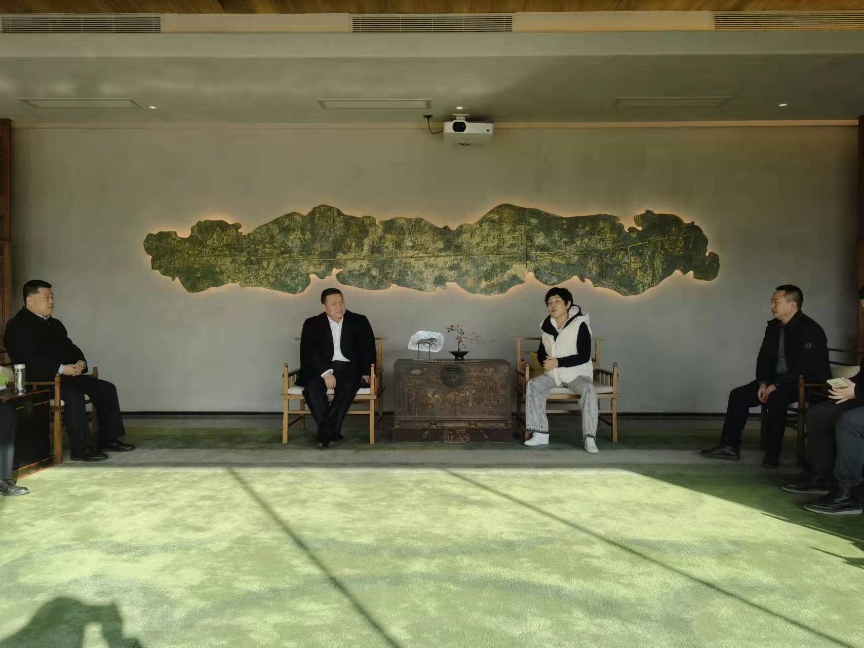 寧興剛、王寧到天朗控股集團(tuán)開展合作交流