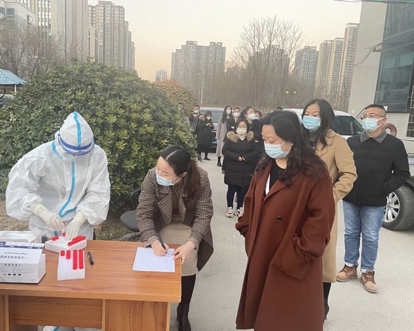 建設(shè)集團(tuán)大秦置業(yè)公司為員工送上“安全通行證”