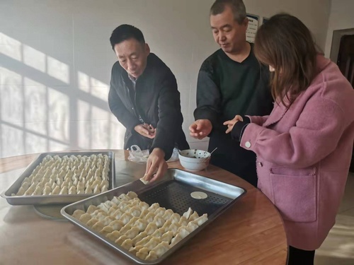 陜煤建設(shè)路橋分公司渭南項(xiàng)目部眾志成城共抗疫，細(xì)微之處暖人心