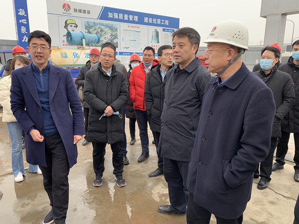 西咸新區(qū)灃西新城黨委書記、管委會(huì)主任劉宇斌一行蒞臨灃西新城第五學(xué)校項(xiàng)目調(diào)研指導(dǎo)工作