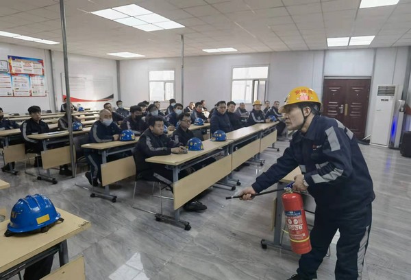 陜煤建設(shè)洗選煤運(yùn)營公司紅柳林洗煤廠項(xiàng)目部： 開展消防演練 筑牢安全防線