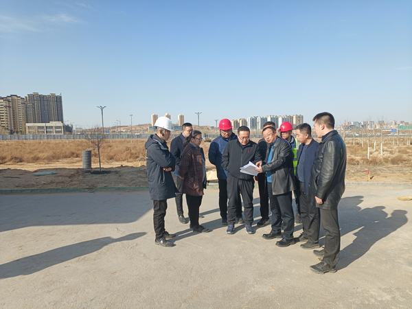 榆林市政協(xié)副主席、市發(fā)改委主任楊揚一行蒞臨科創(chuàng)新城同慧運動公園項目調(diào)研指導工作