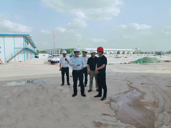 成都市金堂縣委常委、統(tǒng)戰(zhàn)部部長朱和金一行蒞臨四川龐源成都智能制造項(xiàng)目檢查指導(dǎo)工作