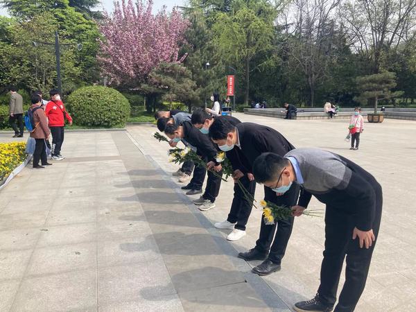 陜煤建設銅煤公司：緬懷英烈，清明節(jié)我們這樣過