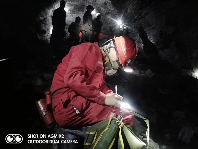 贊勞動(dòng)美，致敬煤礦工作者