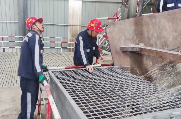 勞動(dòng)最光榮，實(shí)干最可貴