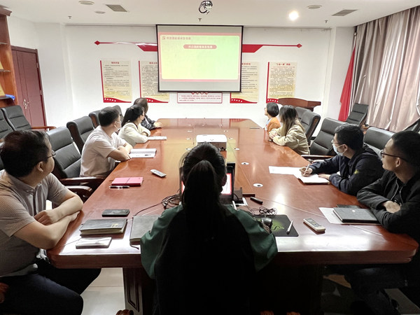 建設集團大秦置業(yè)公司掀起學習宣貫新《信訪工作條例》熱潮