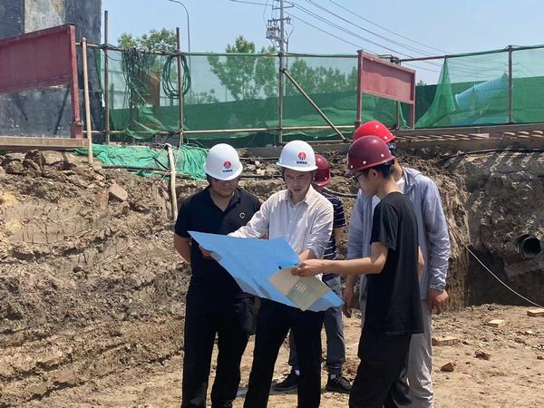 陜煤建設(shè)渭南分公司第五項目部承建的河北龐源文安工程裝備智能制造、再制造項目綜合樓順利通過基坑驗收