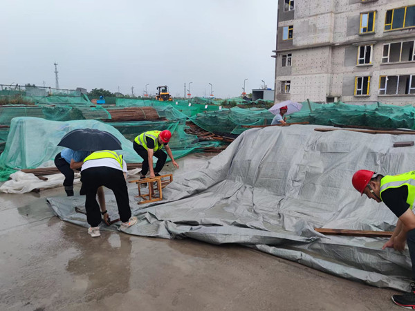 陜煤建設(shè)咸陽(yáng)分公司第一項(xiàng)目部聞“風(fēng)雨”而動(dòng)