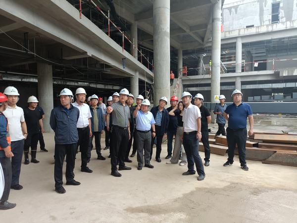 榆林城投集團黨委書記、董事長、總經(jīng)理郝君一行深入陜煤建設(shè)榆林公司施工項目檢查指導工作