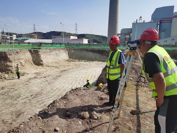 陜煤建設天工公司施工前沿以高溫“烤”驗，“暑”寫勞動畫卷