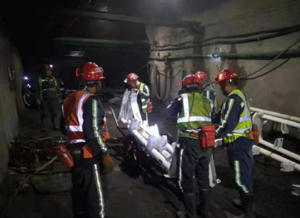 陜煤建設(shè)機電安裝公司小保當(dāng)項目部：順利完成順槽掘進膠帶機工程